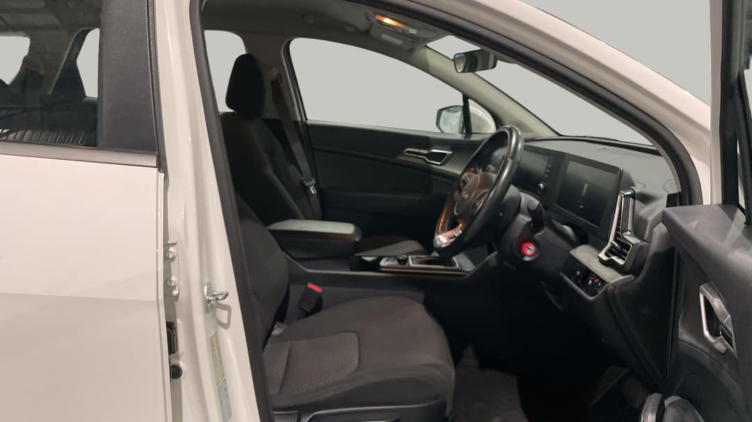 2024 Kia Sportage S (FWD), Automatic, 41498 km, Right Side Front Door Cabin View