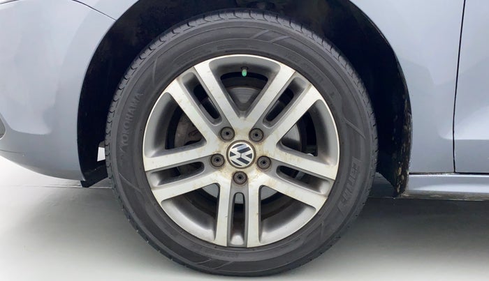 2012 Volkswagen Jetta HIGHLINE 2.0 TDI MT, Diesel, Manual, Left Front Wheel