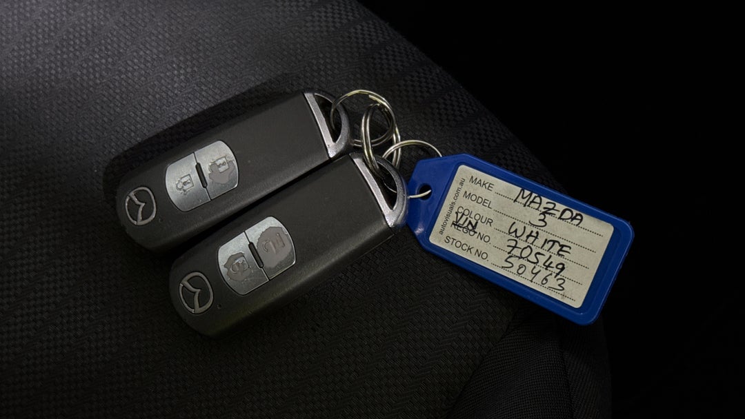 2015 Mazda 3 Neo, Automatic, 148362 km, Key Close-up