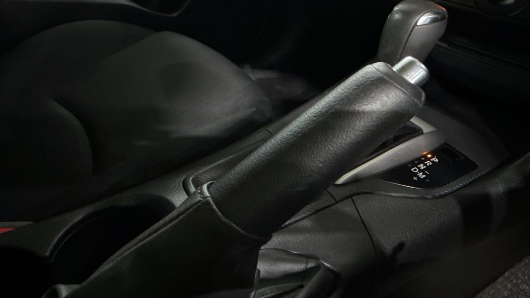 2015 Mazda 3 Neo, Automatic, 148362 km, Handbrake