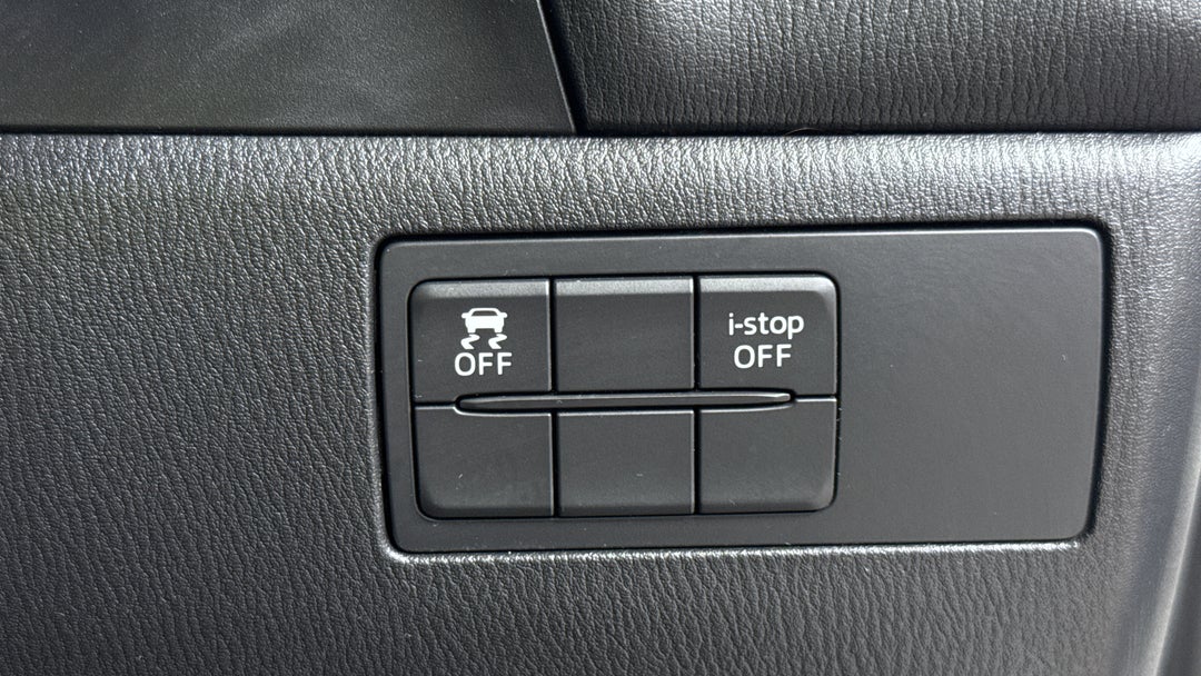 2015 Mazda 3 Neo, Automatic, 148362 km, Utility Switches/Buttons