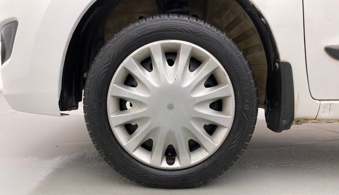 2015 Maruti Wagon R 1.0 VXI, Petrol, Manual, 96,691 km, Left Front Wheel