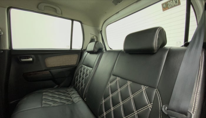 2015 Maruti Wagon R 1.0 VXI, Petrol, Manual, 96,691 km, Right Side Rear Door Cabin