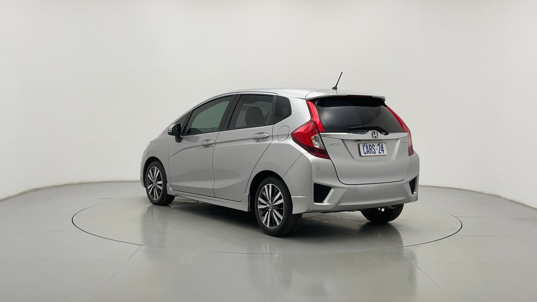 Left Back Diagonal (45- Degree) View