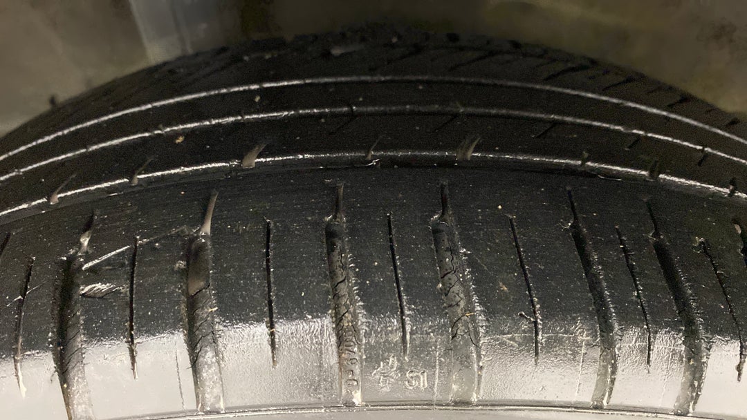 Right Rear Tyre Tread