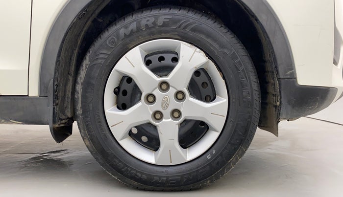 2019 Mahindra XUV300 W6 1.5 DIESEL, Diesel, Manual, 31,287 km, Right Front Wheel