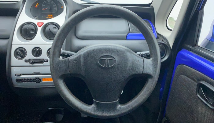 2015 Tata Nano XT TWIST, Petrol, Manual, 36,627 km, Steering Wheel Close Up