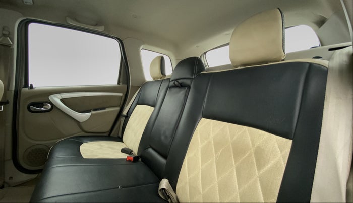 2014 Nissan Terrano XL 110 DIESEL, Diesel, Manual, 96,829 km, Right Side Rear Door Cabin