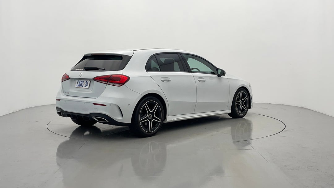 Right Back Diagonal (45- Degree) View