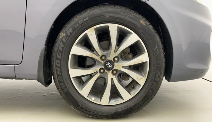 2013 Hyundai Verna FLUIDIC 1.6 VTVT SX, Petrol, Manual, 61,597 km, Right Front Wheel