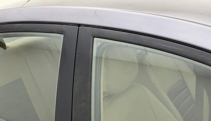 2013 Hyundai Verna FLUIDIC 1.6 VTVT SX, Petrol, Manual, 61,597 km, Right B pillar - Slightly dented