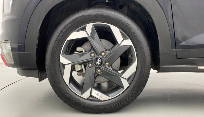 2021 Hyundai ALCAZAR PLATINUM (O) 6STR 2.0 AT, Petrol, Automatic, 4,034 km, Left Front Wheel