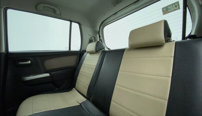 2016 Maruti Wagon R 1.0 VXI, CNG, Manual, 68,777 km, Right Side Rear Door Cabin