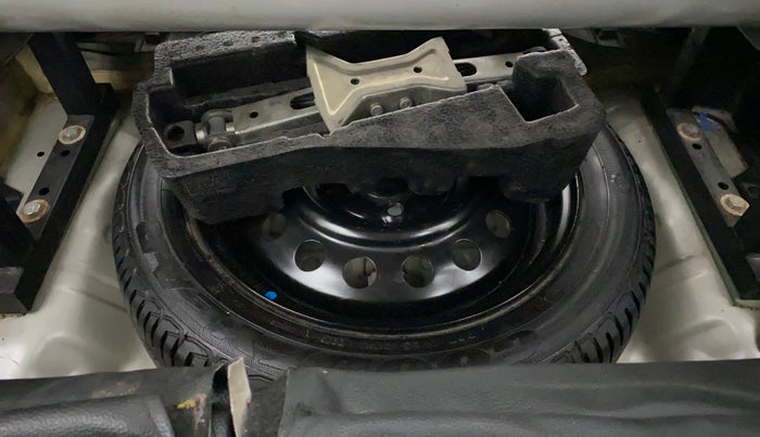 2016 Maruti Wagon R 1.0 VXI, CNG, Manual, 68,777 km, Spare Tyre