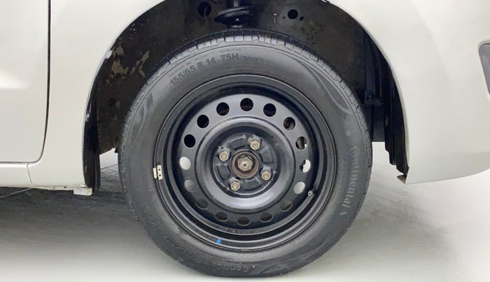 2016 Maruti Wagon R 1.0 VXI, CNG, Manual, 68,777 km, Right Front Wheel