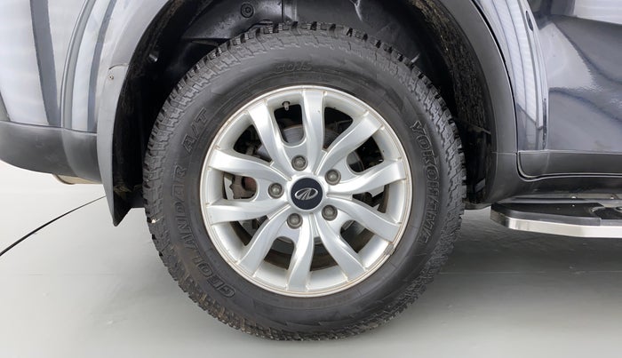 2017 Mahindra XUV500 W8 FWD, Diesel, Manual, 83,356 km, Right Rear Wheel