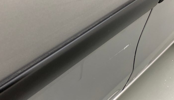 2015 Maruti Celerio VXI CNG D, CNG, Manual, 45,983 km, Front passenger door - Slightly dented