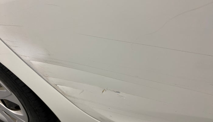 2018 Hyundai Eon MAGNA PLUS, Petrol, Manual, 36,667 km, Right rear door - Minor scratches