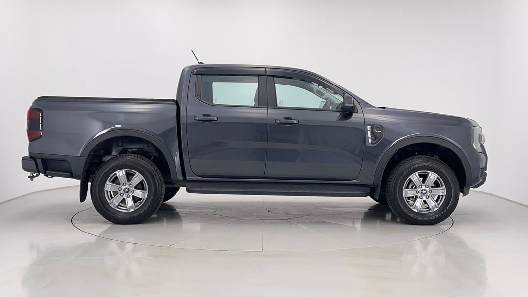 2022 Ford Ranger Xls 2.0 (4x4), Automatic, 97530 km, Right Side View