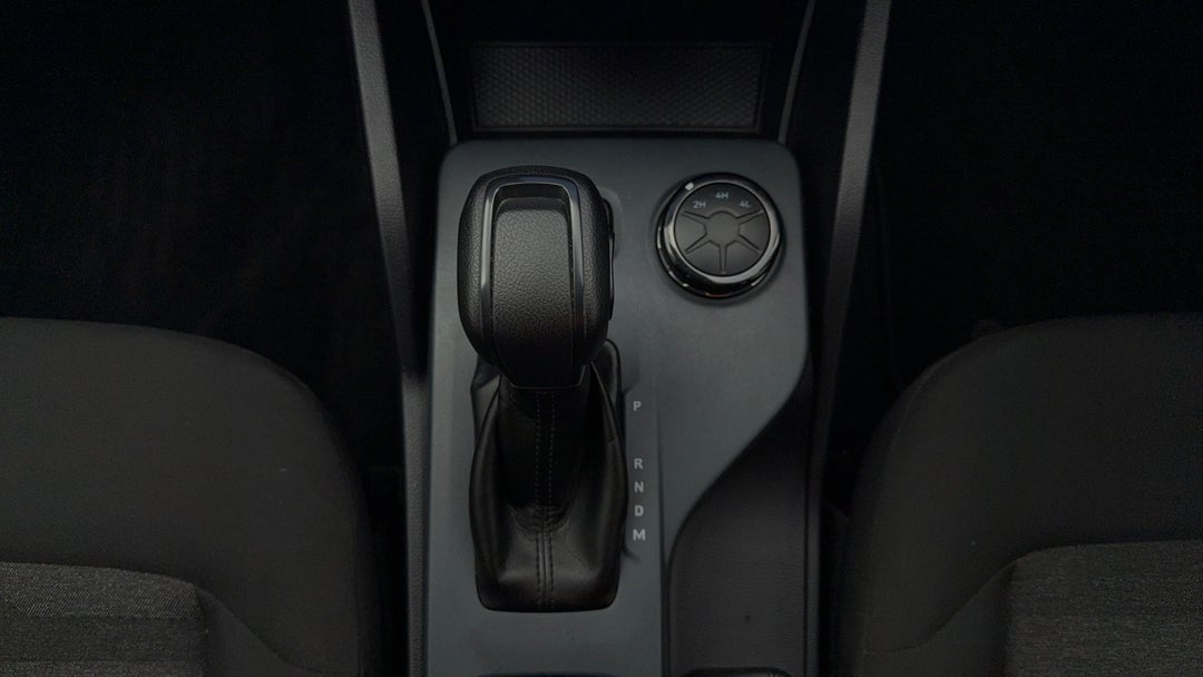 2022 Ford Ranger Xls 2.0 (4x4), Automatic, 97530 km, Gear Lever 