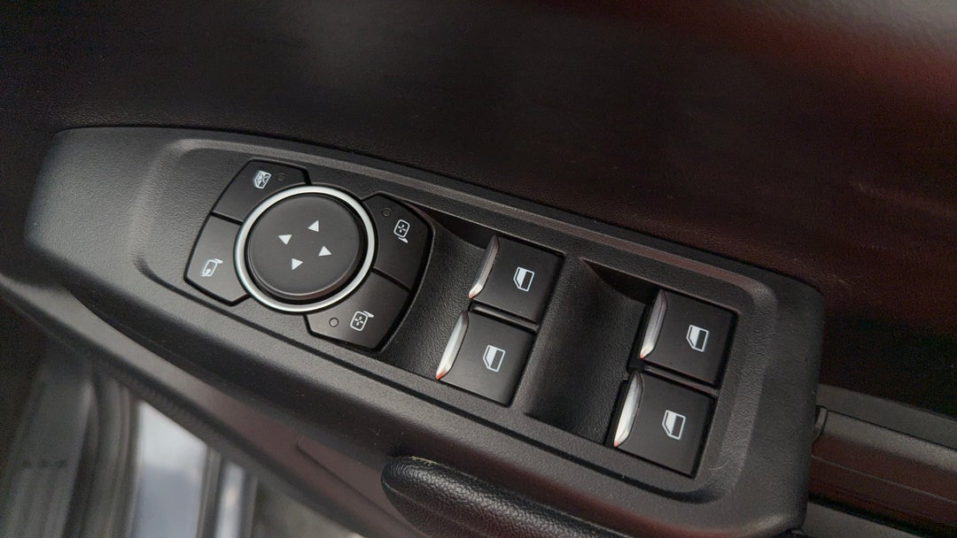 2022 Ford Ranger Xls 2.0 (4x4), Automatic, 97530 km, Drivers Side Door Panel Controls