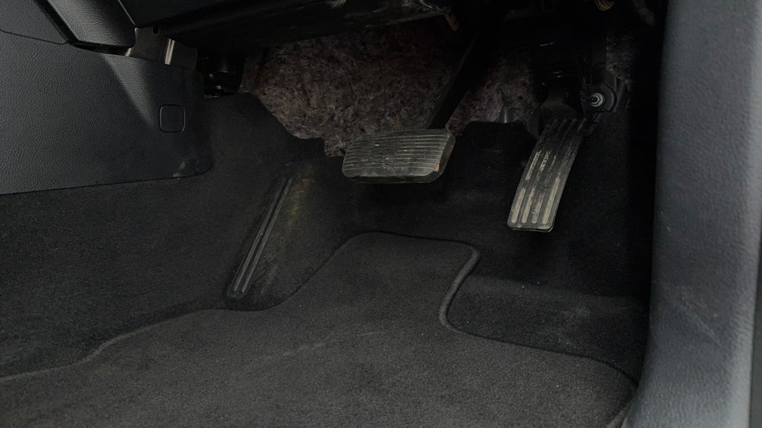 2022 Ford Ranger Xls 2.0 (4x4), Automatic, 97530 km, Pedals and Footmat