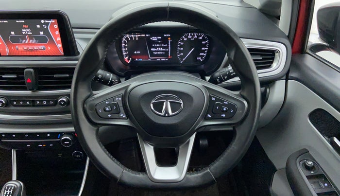 2020 Tata ALTROZ XZ 1.2, Petrol, Manual, 10,512 km, Steering Wheel Close Up