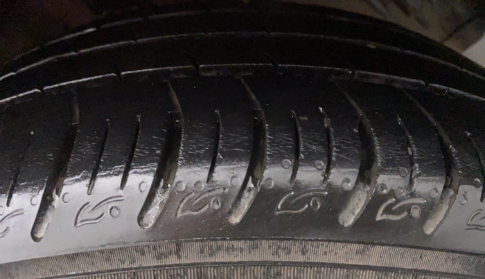 2020 Tata ALTROZ XZ 1.2, Petrol, Manual, 10,512 km, Left Rear Tyre Tread