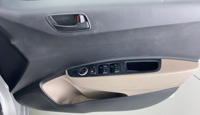 2016 Hyundai Grand i10 MAGNA 1.2 KAPPA VTVT, Petrol, Manual, 53,001 km, Driver Side Door Panels Control