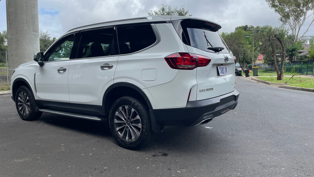 Left Back Diagonal (45- Degree) View