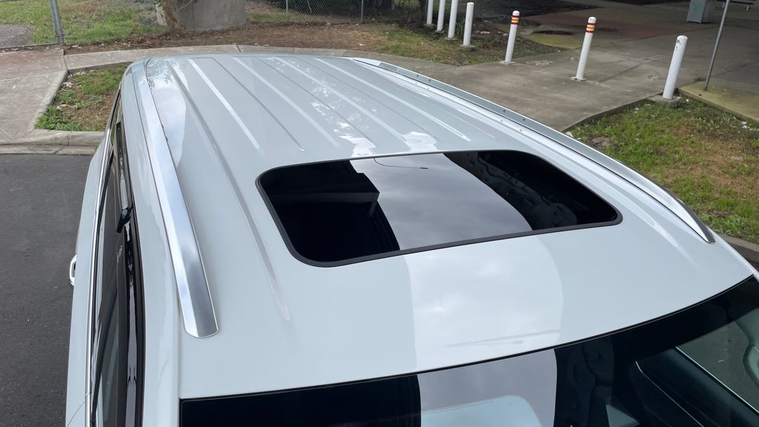 Roof/Sunroof View
