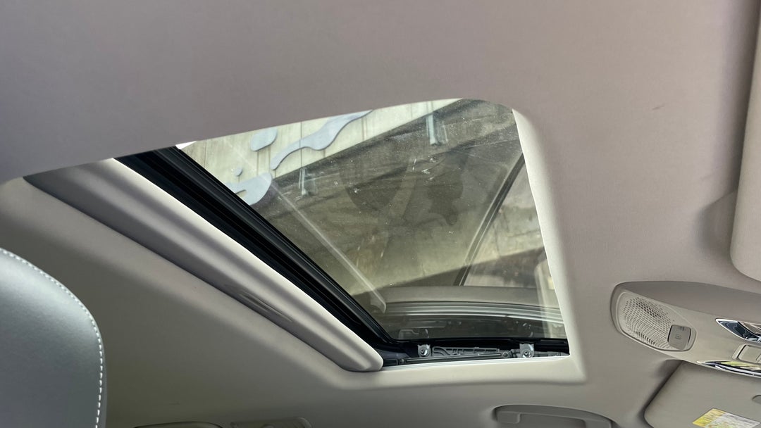 Interior Sunroof/Moonroof