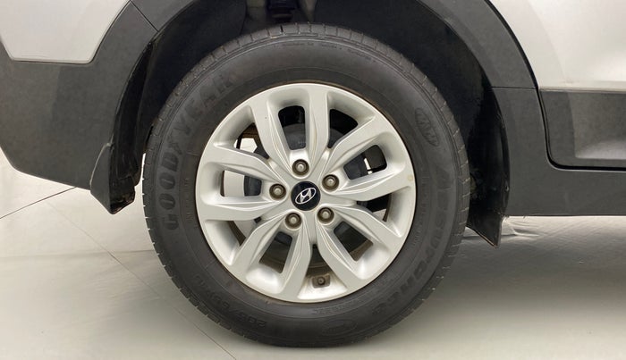 2018 Hyundai Creta SX 1.6 PETROL, Petrol, Manual, 31,221 km, Right Rear Wheel