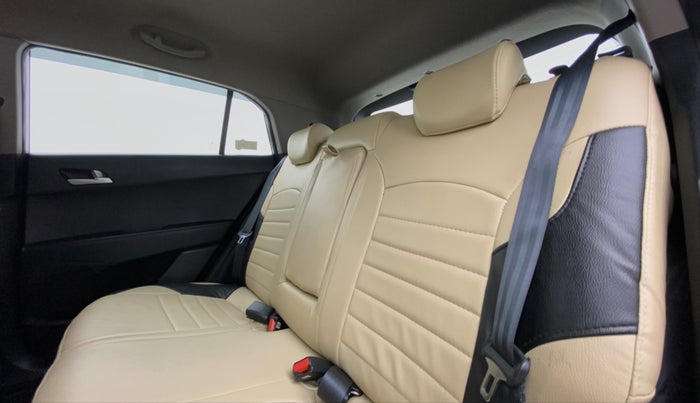 2018 Hyundai Creta SX 1.6 PETROL, Petrol, Manual, 31,221 km, Right Side Rear Door Cabin
