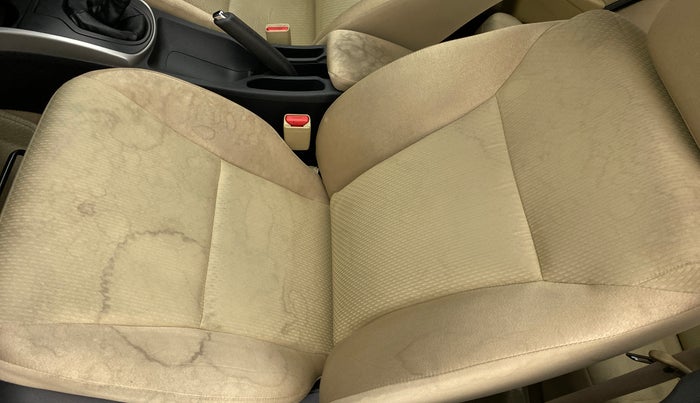 2017 Honda City V MT PETROL, Petrol, Manual, 51,949 km, Front left seat (passenger seat) - Cover slightly stained
