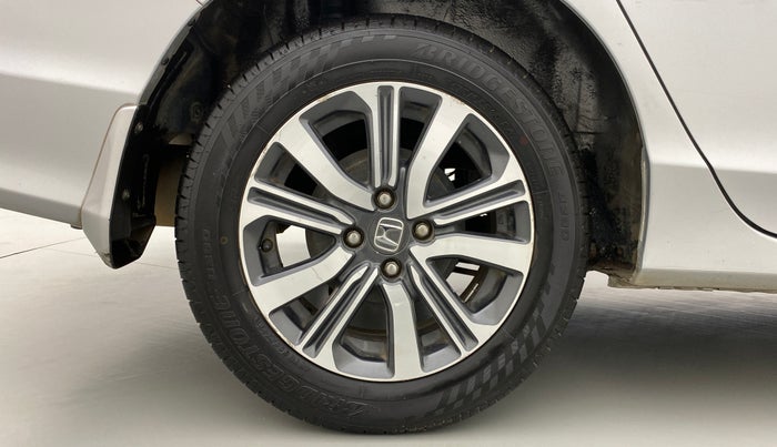 2017 Honda City V MT PETROL, Petrol, Manual, 51,949 km, Right Rear Wheel