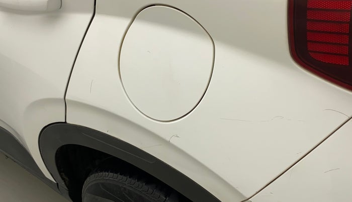 2021 Hyundai VENUE SX 1.0 TURBO IMT, Petrol, Manual, 43,632 km, Left quarter panel - Minor scratches