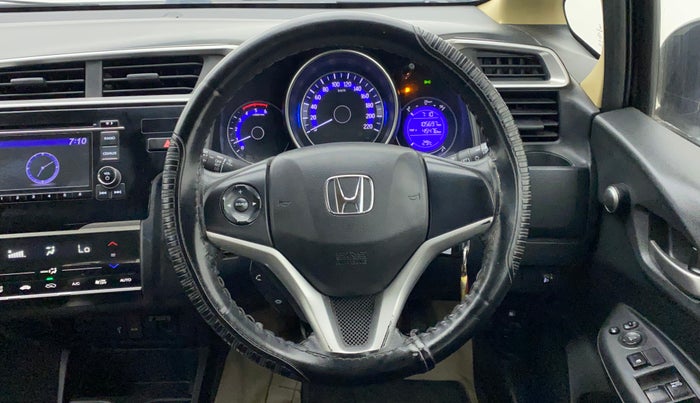 2017 Honda Jazz 1.5L I-DTEC V, Diesel, Manual, 1,05,697 km, Steering Wheel Close Up