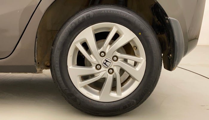 2017 Honda Jazz 1.5L I-DTEC V, Diesel, Manual, 1,05,697 km, Left Rear Wheel