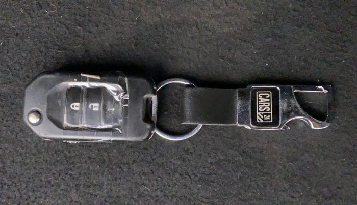 2017 Honda Jazz 1.5L I-DTEC V, Diesel, Manual, 1,05,697 km, Key Close Up