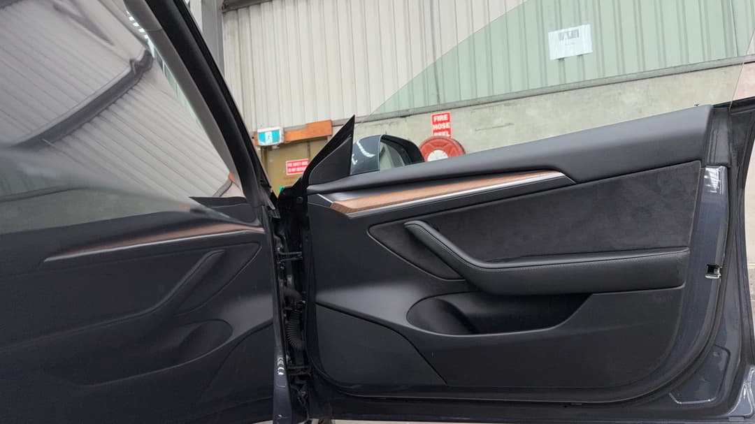 2021 Tesla Model 3 Standard Range Plus RWD, Automatic, 40711 km, Speaker View