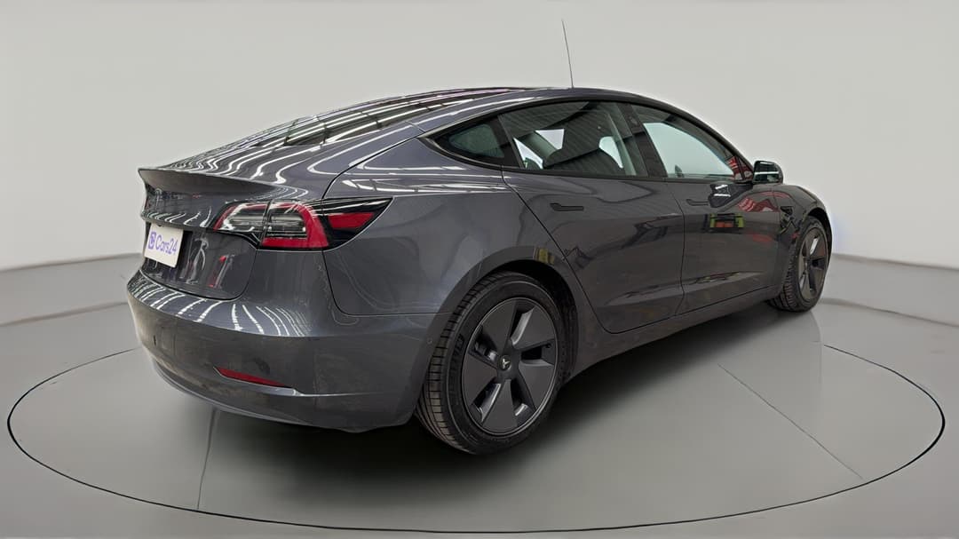 2021 Tesla Model 3 Standard Range Plus RWD, Automatic, 40711 km, Right Back Diagonal (45- Degree) View