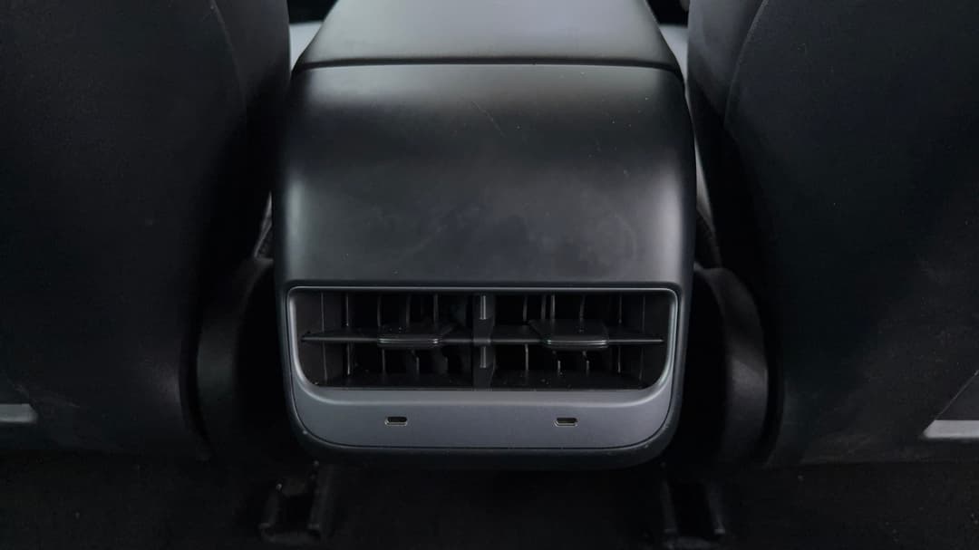 2021 Tesla Model 3 Standard Range Plus RWD, Automatic, 40711 km, Rear A/C Vent