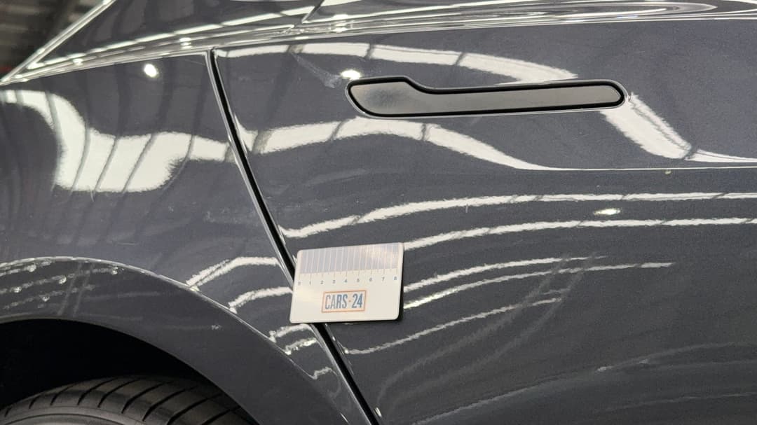 2021 Tesla Model 3 Standard Range Plus RWD, Automatic, 40711 km, Doors Rear RHS Chip