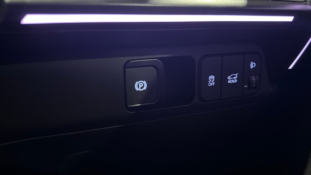 2025 Hyundai Santa Fe Calligraphy (7 Seat) (blk), Automatic, 17807 km, Utility Switches/Buttons
