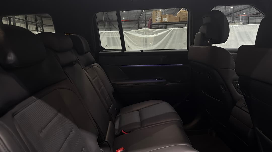 2025 Hyundai Santa Fe Calligraphy (7 Seat) (blk), Automatic, 17807 km, Right Side Rear Door Cabin View