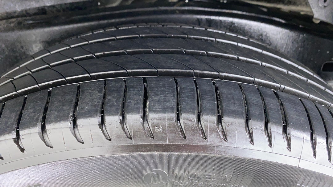 Left Rear Tyre Tread