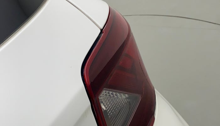 2020 Hyundai VENUE SX 1.0 (O) TURBO IMT, Petrol, Manual, 25,166 km, Right tail light - Minor damage