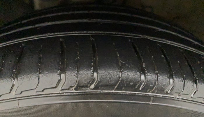 2020 Hyundai VENUE SX 1.0 (O) TURBO IMT, Petrol, Manual, 25,166 km, Left Rear Tyre Tread