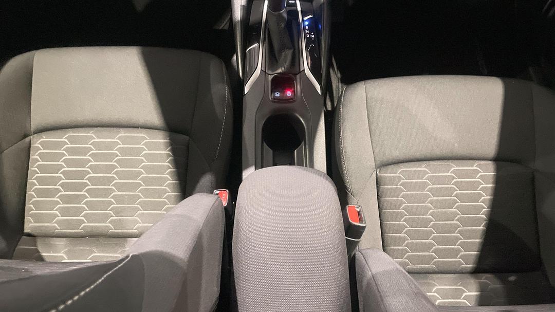 2020 Toyota Corolla Ascent Sport, Automatic, 26325 km, Center Console